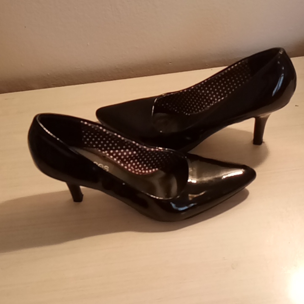 Zapato negro charol